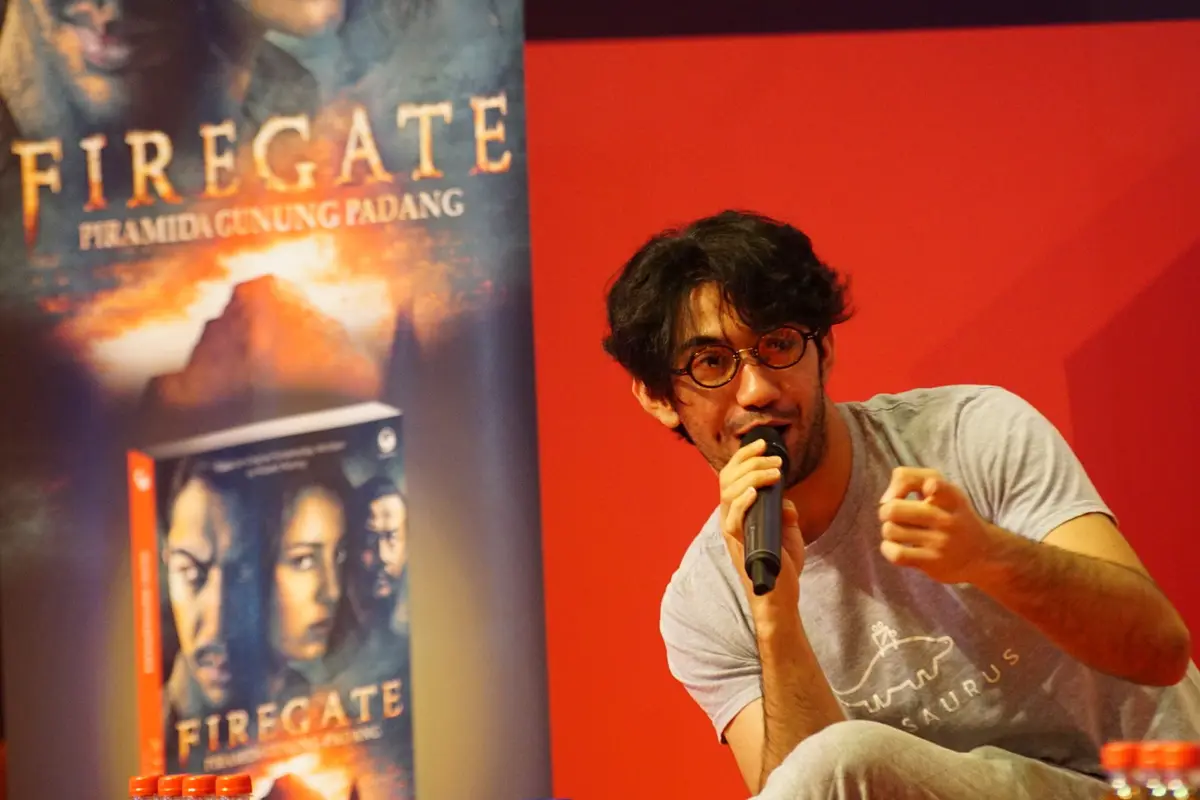 [Bintang] Reza Rahadian 