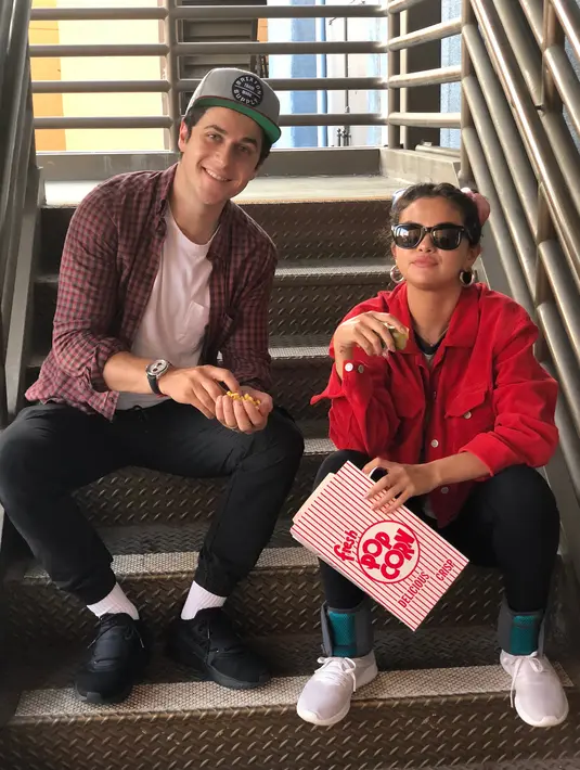 Dalam sebuah unggahan, Selena Gomez mengakui bahwa hidup yang ia jalani tak seindah apa yang terlihat. (instagram/selenagomez)