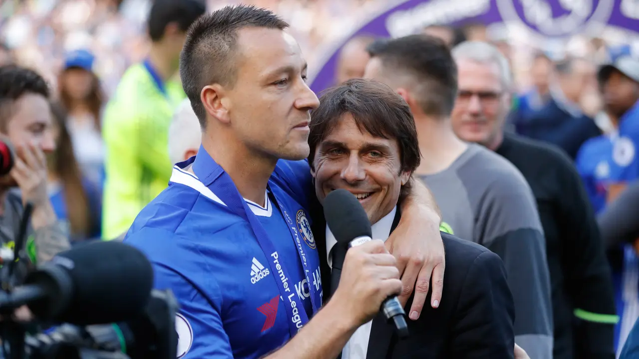 John Terry Resmi Pensiun dari Chelsea
