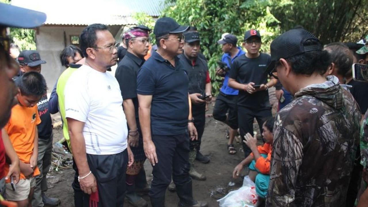 Bupati Buleleng Arahkan Tim Gabungan Fokus Pencarian Korban Banjir Buleleng