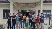 Nurmawati, tahanan titipan Polsek Karawaci kabur ke rumah orang tuanya di Lampung kembali ditangkap. (Liputan6.com/Pramita Tristiawati).