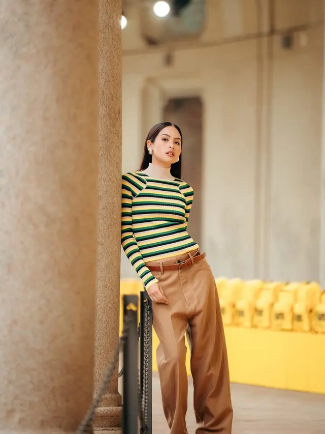 Inspirasi gaya Maudy Ayunda yang layak ditiru untuk tampil stylish dan berkelas dalam berbagai kesempatan (Instagram/@maudyayunda)