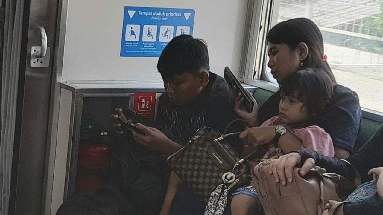 Orang Tua Wajib Awasi Anak Daftar Akun Digital, PP Tunas Jadi Fondasi Perlindungan Anak Digital