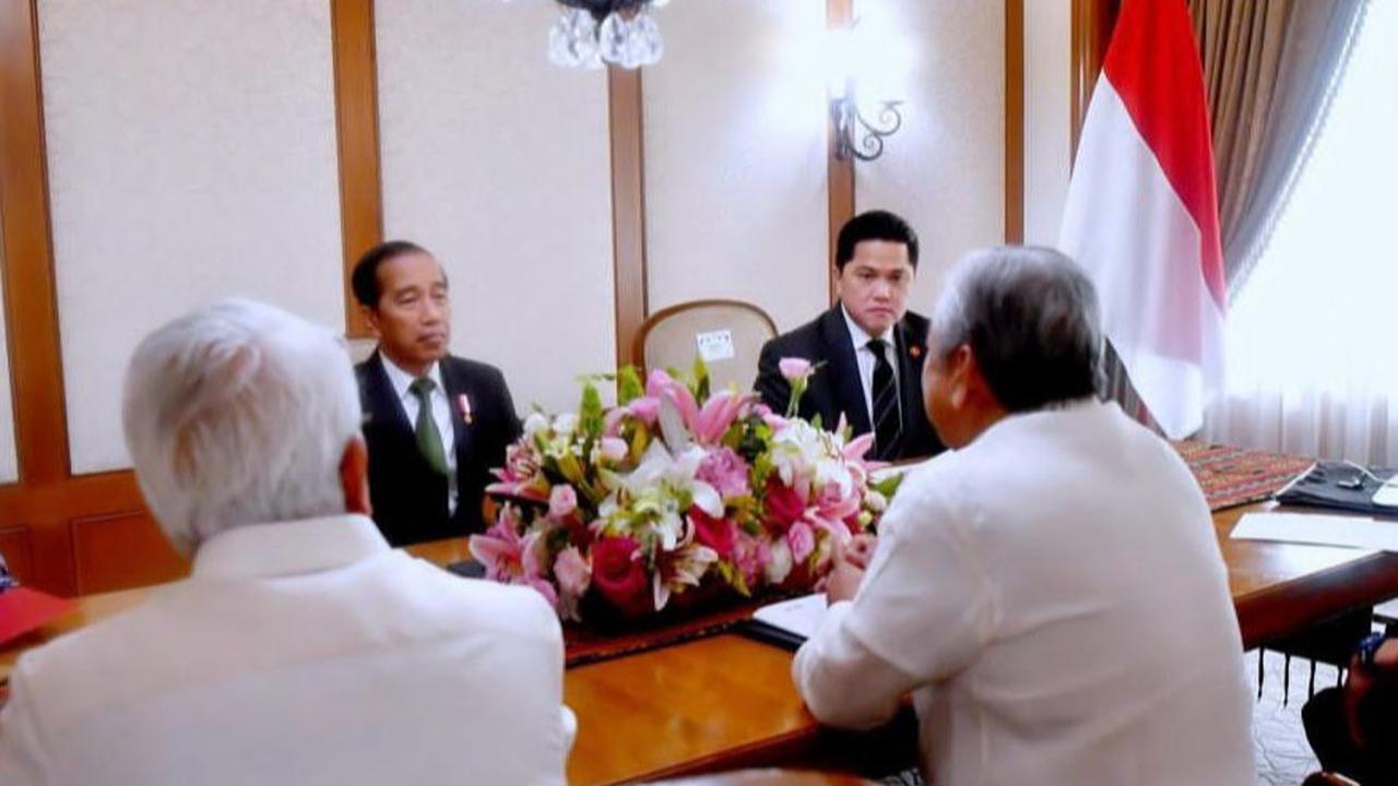 Acara dilanjutkan dengan penanaman pohon bersama, yang merupakan agenda rutin dilakukan apabila ada pemimpin negara yang datang ke Istana Bogor. <br>
