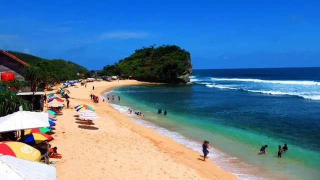 Pantai Sepanjang (Foto: Dinas Pariwisata Daerah Istimewa Yogyakarta)