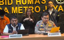 VIDEO: Detik-Detik Hacker Bjorka Ditangkap Polisi saat Ditemani Dua Wanita