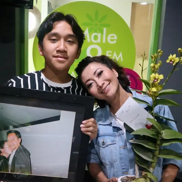 Indy Barends dan Raphael Benaya Sarmanella