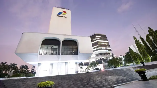 Harga Minyak Mentah Tembus USD 100 Per Barel, Pertamina Pastikan Suplai BBM & LPG Aman
