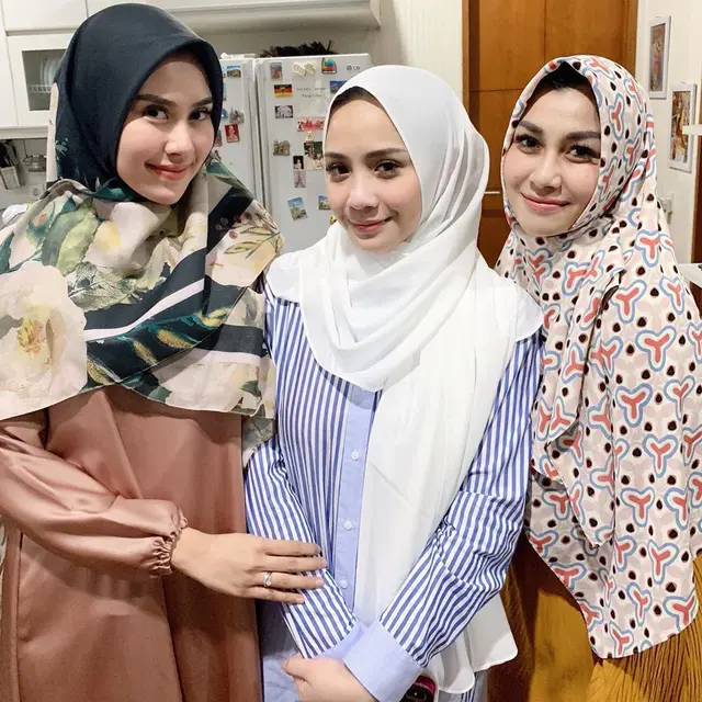 6 Potret Kebersamaan Nagita Slavina Bareng Nisya dan Syahnaz Sadiqah, Kompak Banget