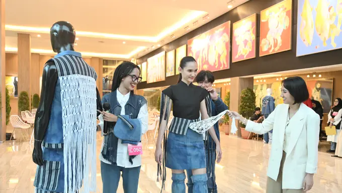 50 Desainer Muda Bersaing Sengit di IYFDC 2025, Eksplorasi Karya dengan Pendekatan Haute Couture