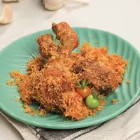 Resep ayam goreng serundeng./Copyright depositphotos.com/IkaRahma