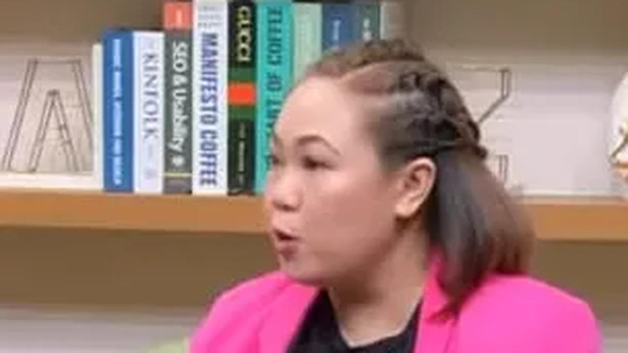 Sambil Berkaca-kaca Inaya Wahid Bercerita Ketika Sang Ayah Meminta Maaf Kepada Anak-anaknya