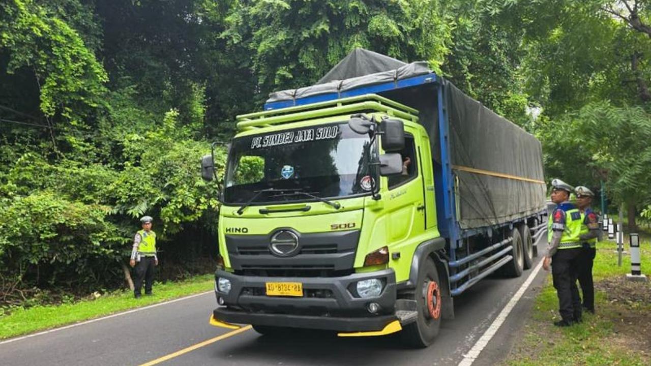 Menhub Dudy Purwagandhi Minta Pengusaha Patuhi Pembatasan Operasional Angkutan Logistik Saat Arus Balik Lebaran 2026