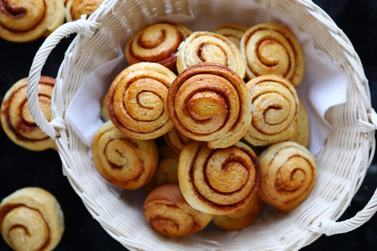 kue perut punai cinnamon roll