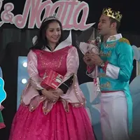 Raffi Ahmad dan Nagita Slavina mendapatkan kejutan ulang tahun di sebuah program televisi.