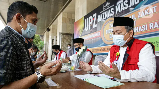 FOTO: Pembayaran Zakat Fitrah di Masjid Istiqlal Jakarta