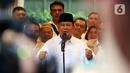 Ketua Umum Partai Gerindra Prabowo Subianto bersama relawan Jokowi Mania (Joman) menyampaikan keterangan pers usai melakukan pertemuan di Rumah Kertanegara, Jakarta, Kamis (16/2/2023). Dalam pertemuan tersebut, relawan Joman sepakat mendukung Prabowo Subianto untuk Pilpres 2024 dan bertransformasi menjadi Prabowo Mania 08. (Liputan6.com/Johan Tallo)
