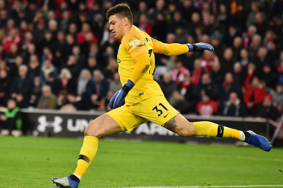Foto: 5 Kiper yang Mampu Membuat Assist di Liga Inggris, Kiper Liverpool Alisson Becker Bahkan Melengkapinya dengan Gol