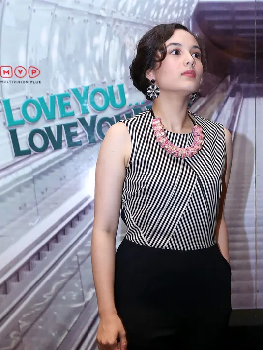 Chelsea Islan diam seribu bahasa menanggapi adegan ciumannya di film 'Love You Love You Not'. (Galih W. Satria/Bintang.com)