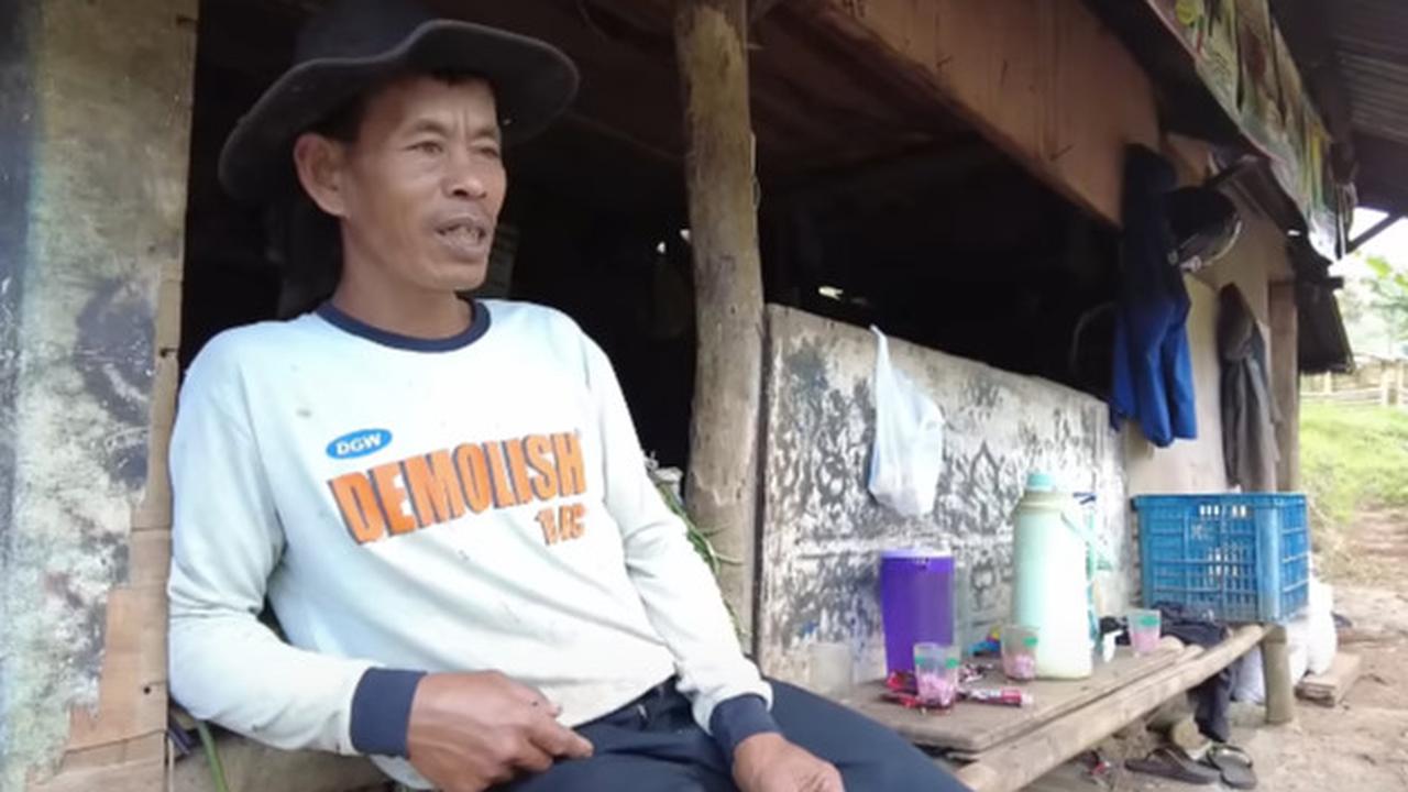 Nikah 6 Kali, Pria Paruh Baya Ini Insyaf Hidup Menyendiri Di Lereng Gunung Sambil Bertani