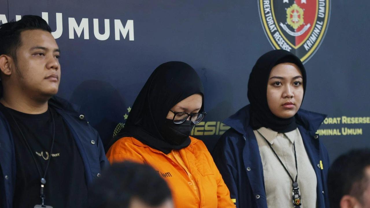 FOTO: Penampakan Pemilik WO Ayu Puspita Usai Ditetapkan sebagai Tersangka