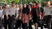 Ditahan 5 Hari, Ratu Atut Masuk Angin?