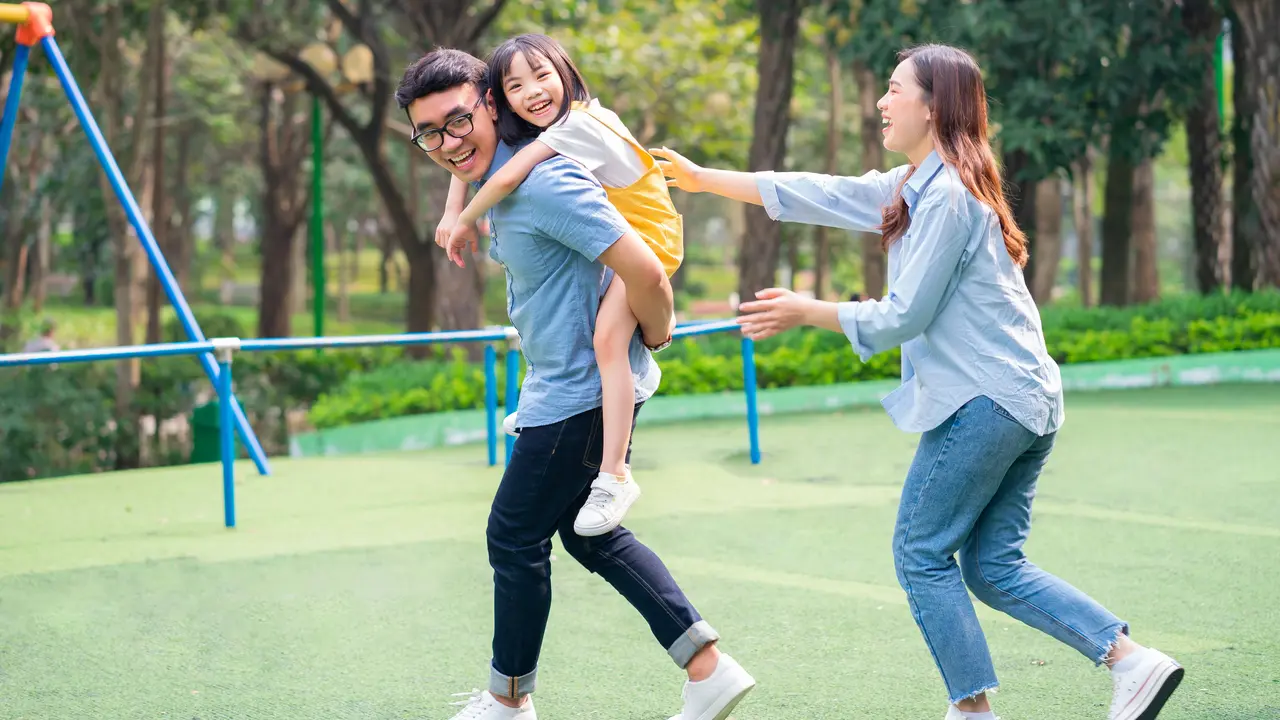 keluarga agustus secure attachment