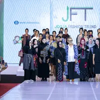 Jogja Fashion Trend yang diselenggarakan dari tanggal 7-11 Agustus 2024 ini berharap jadi wadah promosi dan edukasi wastra seluruh Nusantara. [Dok/Jogja Fashion Trend]