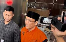Eks Wamenaker Noel Pakai Peci saat Diperiksa KPK: Biar Keren
