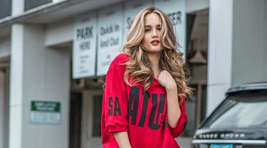 Sempat Pacari Raditya Dika Cinta Laura Rela Tinggalkan Hollywood News Entertainment Fimela Com