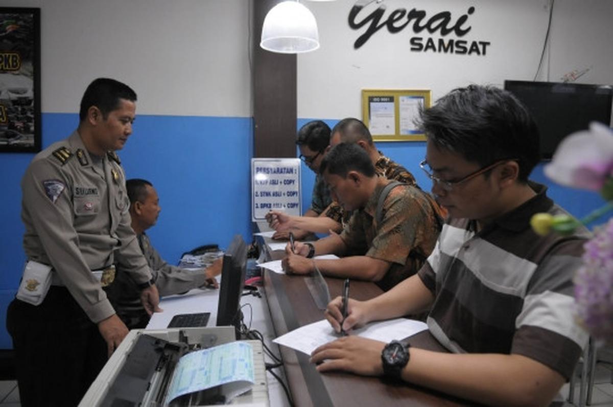 Layanan Gerai Samsat permudah warga perpanjang pajak kendaraan