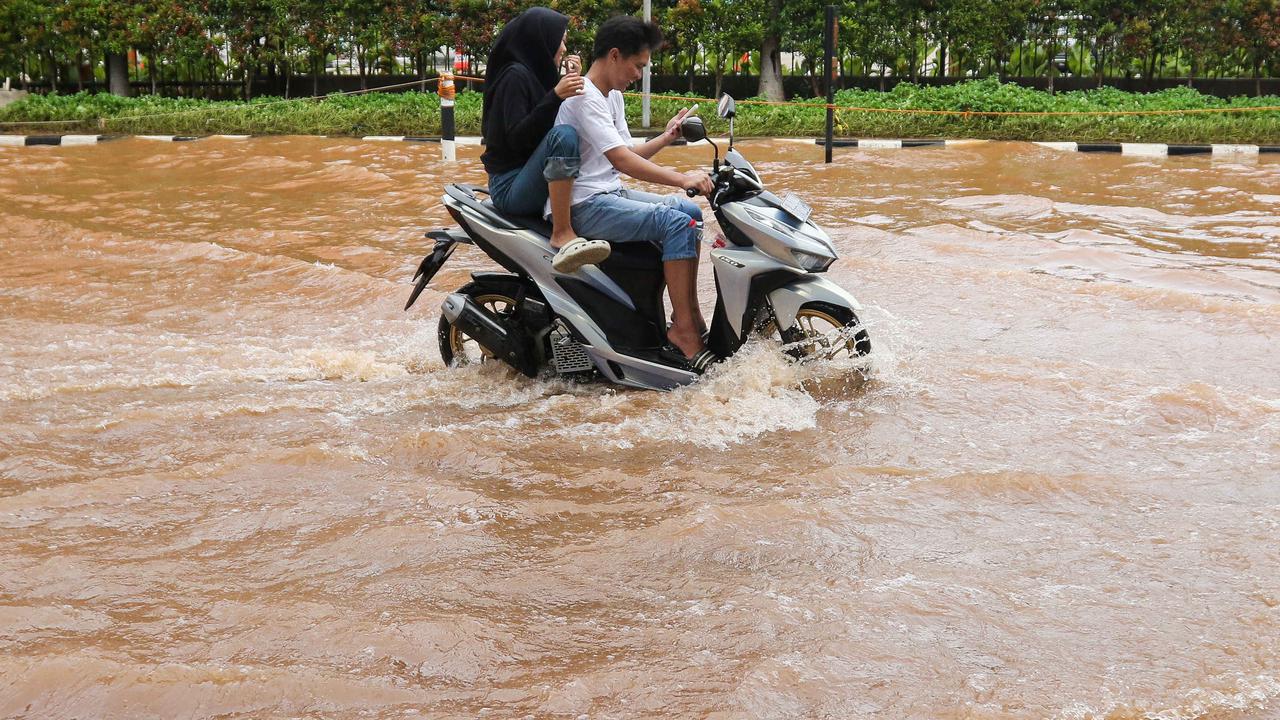 Jakarta Dikepung Banjir