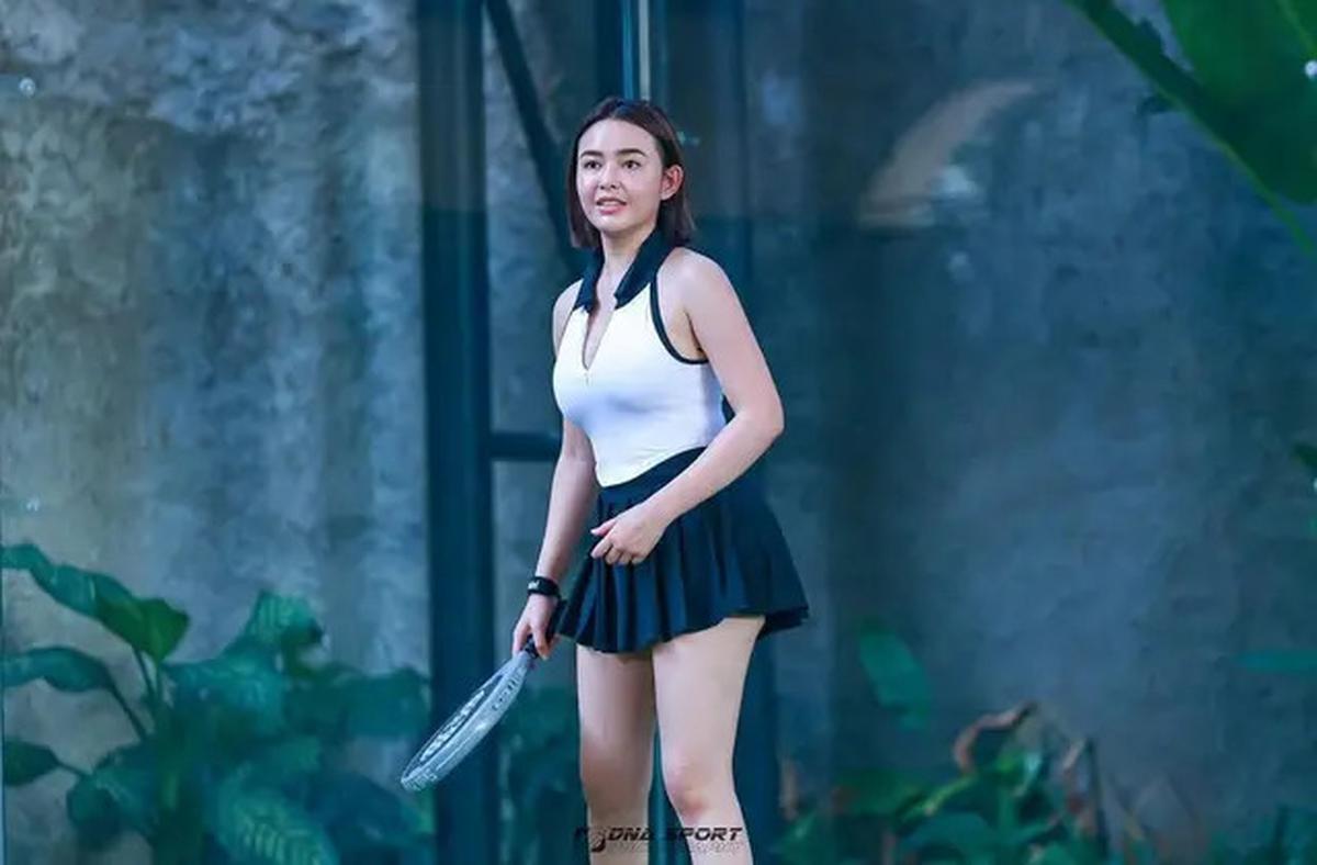 Dari Padel sampai Jalan Santai, Intip Gaya Kasual Amanda Manopo yang Cocok untuk Segala Aktivitas