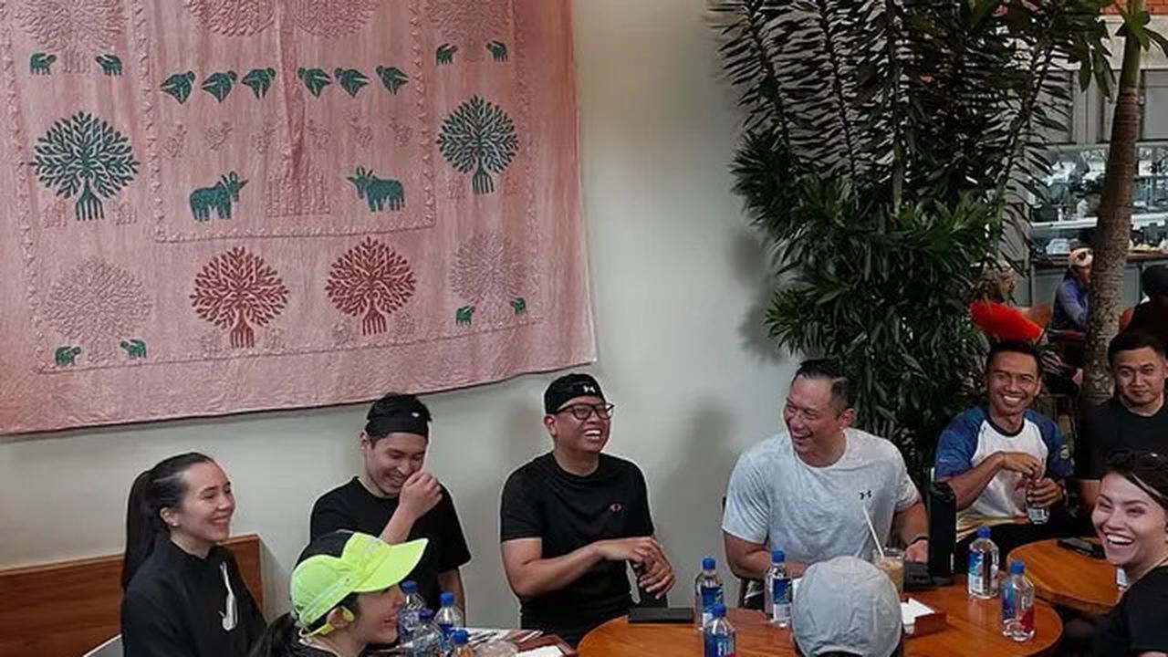 6 Potret Beby Tsabina dan Febby Rastanty di Event Lari, Sarapan Bareng AHY