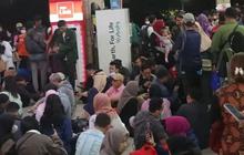Penumpang Menumpuk di Stasiun Tanah Abang dan Palmerah Imbas Pohon Tumbang