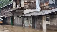 Curhat Warga Cakung Timur Tiap Hujan Deras Pasti Kebanjiran, Kali Ini Tinggi Air Capai 1 Meter