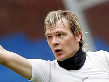 Selebrasi winger Juventus Milos Krasic seusai menjebol gawang Genoa dalam lanjutan Serie A yang digelar di Luigi Ferraris Stadium, 21 November 2010. Juve unggul 2-0. AFP PHOTO / FABIO MUZZI 