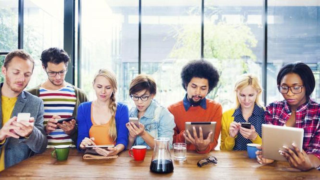 Ini Dia Kebiasaan Generasi Zaman Now Usir Rasa Bosan
