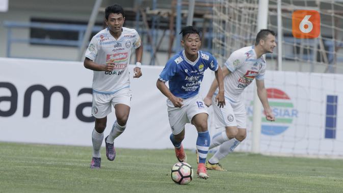 Kisah Henhen Bintang Muda Persib Awali Karier Dengan Sepatu Buatan Sendiri Bola Liputan6 Com