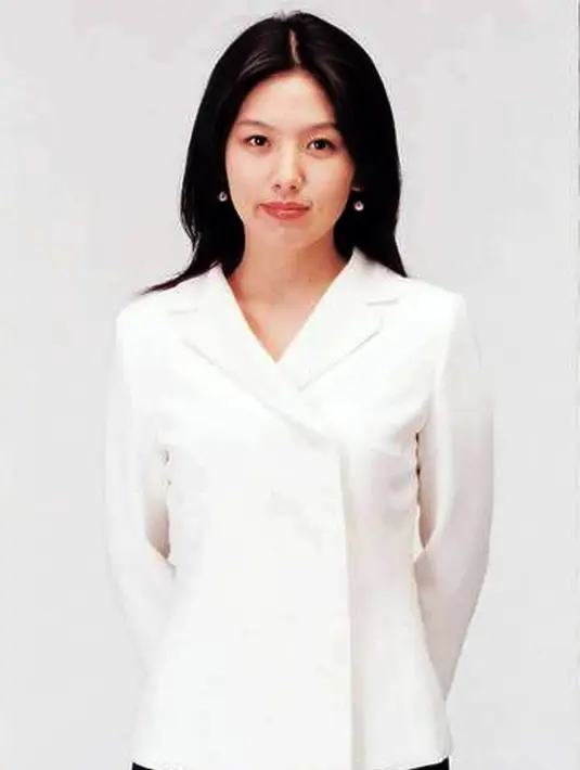 Pada (22/2/2005), aktris dan penyanyi Korea Selatan Lee Eun Joo (24) ditemukan tak bernyawa di apartemennya di kawasan Bundang, Korea Selatan. Diduga depresi, ia memotong pergelangan tangannya dan gantung diri. (Istimewa)