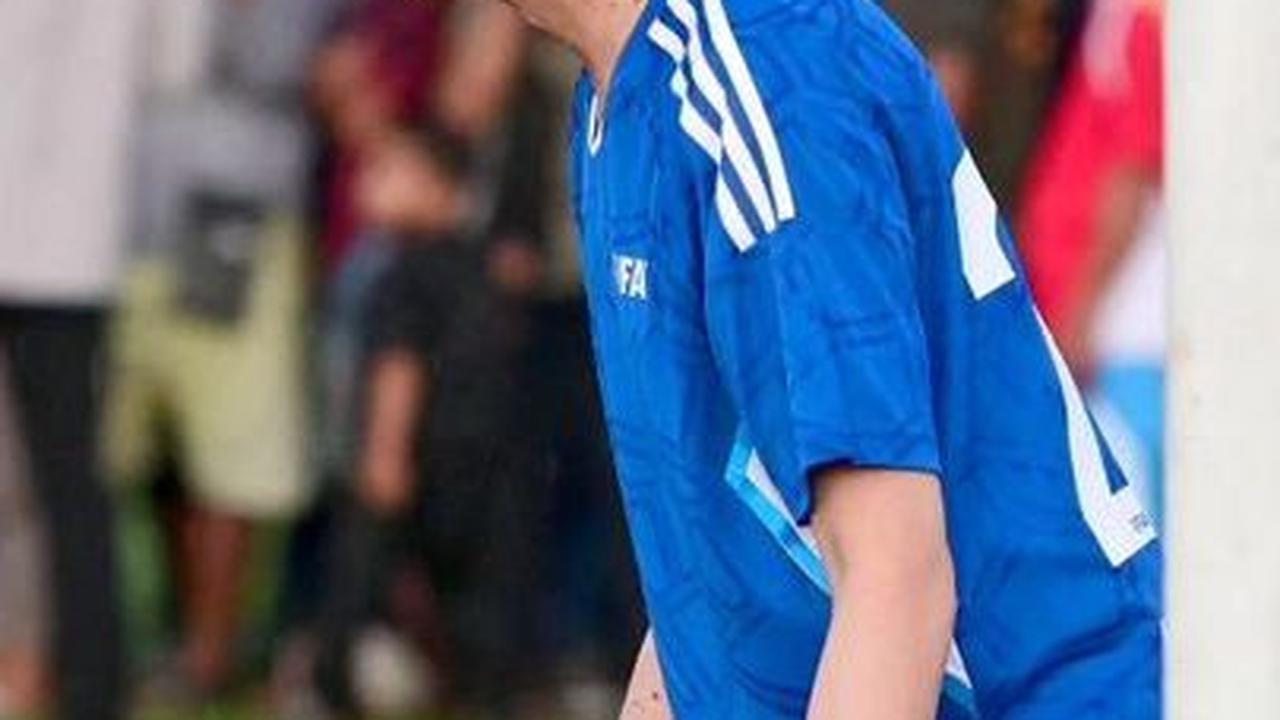 VIDEO: Momen Jokowi Beri Pesan Usai Bermain Bola di Masa Kampanye, Lanjut Asik Joget