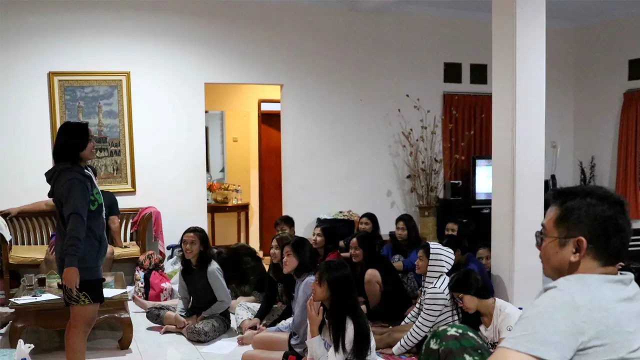 Greysia Polii/Nitya Krishinda Maheswari mengikuti sesi berbagi di Bogor
