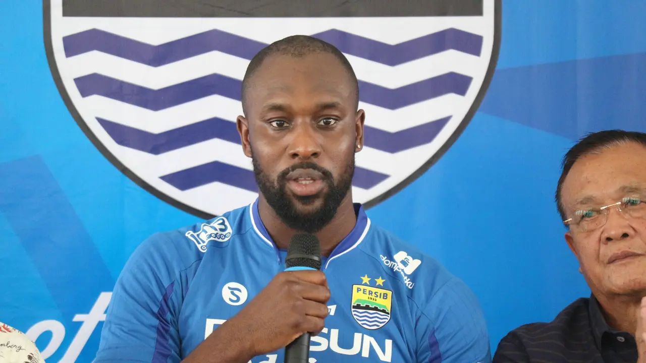 Striker anyar Persib Bandung Carlton Cole