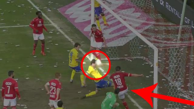 Muka Terhantam Bola, Gol Unik yang di Dapat Nick Proschwitz