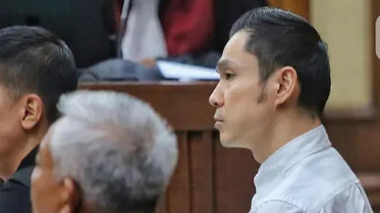 Bak Langit & Bumi Beda Hukuman Koruptor, di China Korupsi Rp67 T Dihukum Mati, di Indonesia Rp300 T Cuma 6,5 Tahun Penjara
