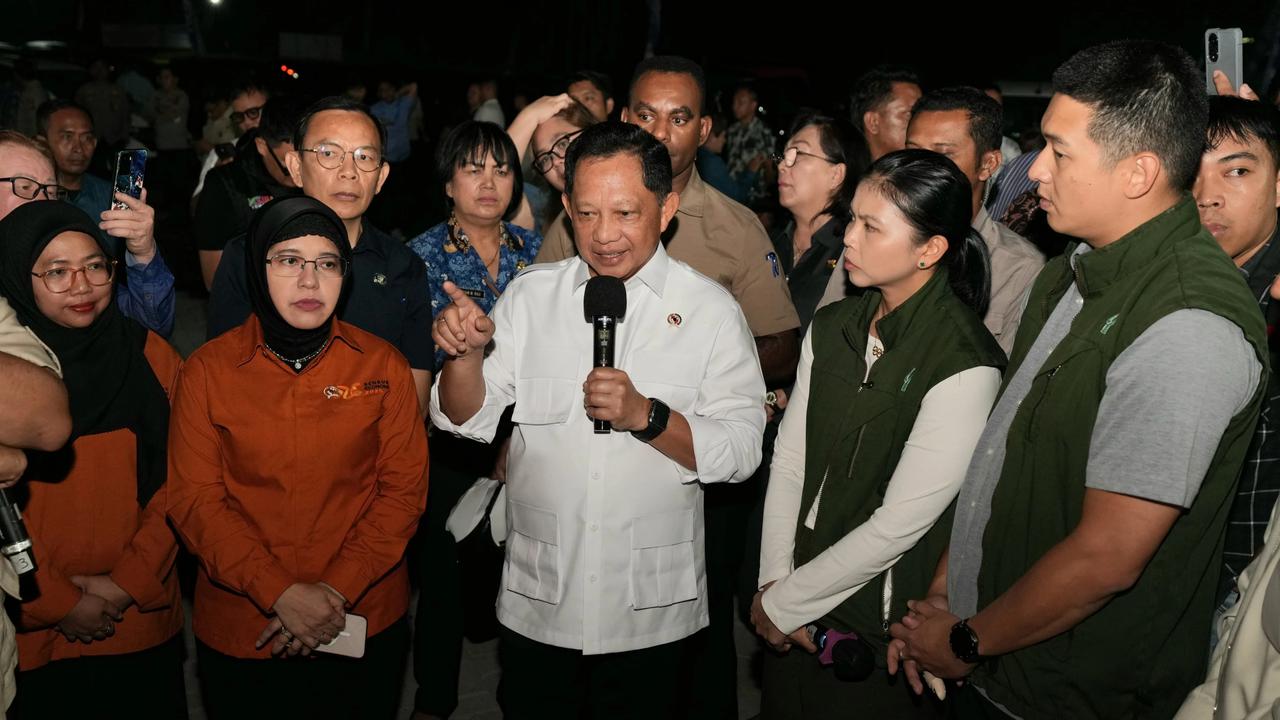 Mendagri Tito Tinjau Program Perumahan Rakyat di Tomohon