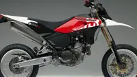 Duet KTM-Bajaj Hasilkan Motor Enduro Murah