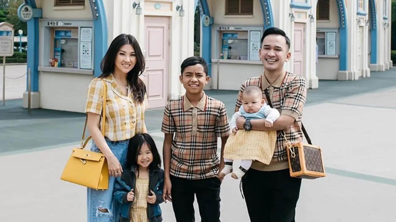 6 Momen Ruben Onsu dan Sarwendah Jalani Prosesi Adat di NTT Untuk Adopsi Betrand