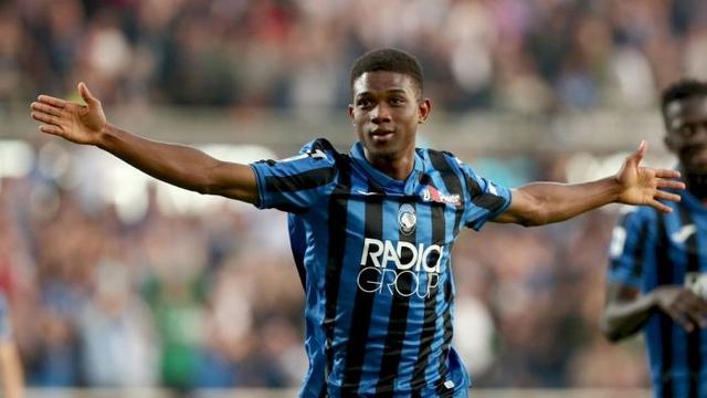 Mengenal Rekrutan Anyar Mu Amad Traore Yang Mirip Messi Bola Liputan6 Com