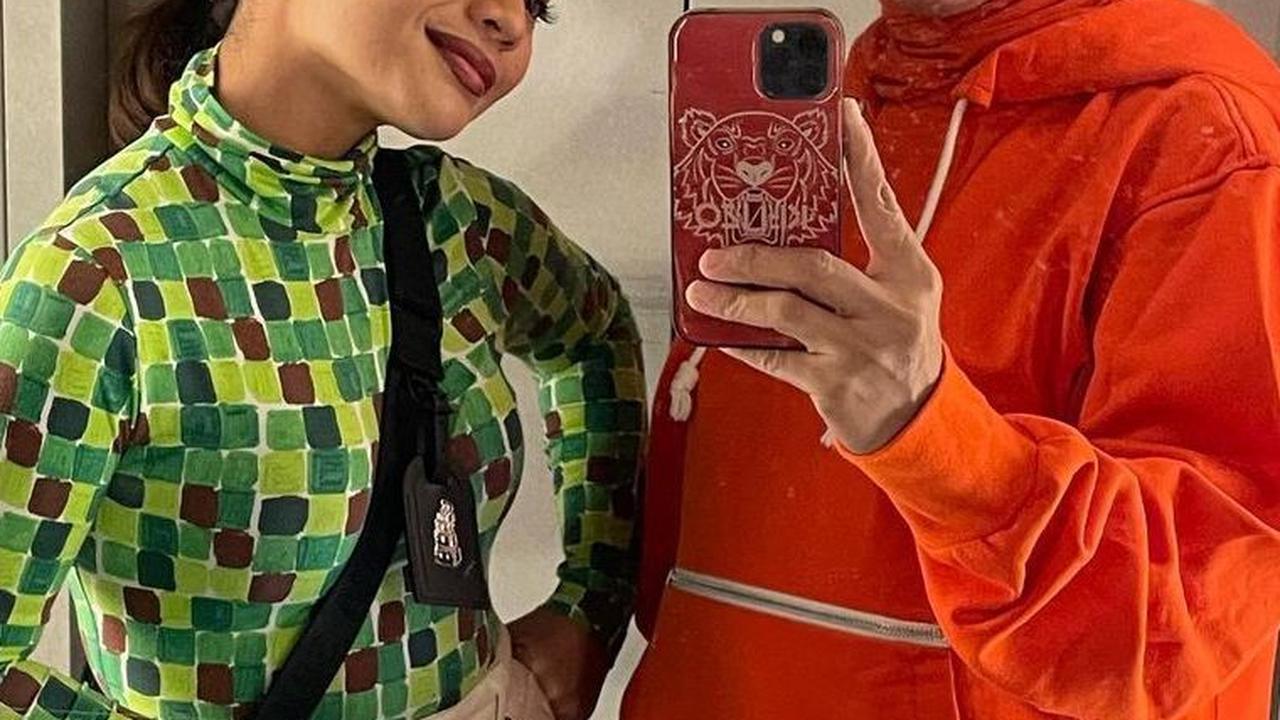 Sang Ibunda Bergaya Khas Anak Muda